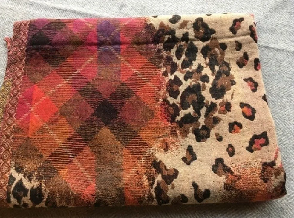 Amberhoeve Veelkleurige sjaal met wol en zijde> Sjaals En Mutsen