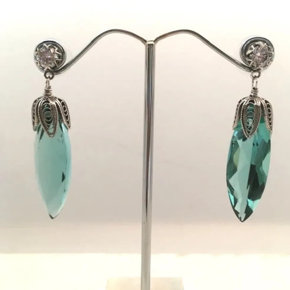 Amberhoeve Zilveren oorbellen met Zirkoon en geslepen, groene Aqua Lemuria> Zilver | Oorbellen