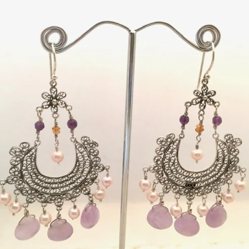 Amberhoeve Zilveren oorbellen van Yvone Christa met parels en halfedelstenen> Zilver | Parels